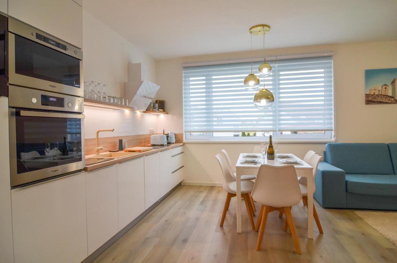 Apartman Astrid 4 Микулов Экстерьер фото